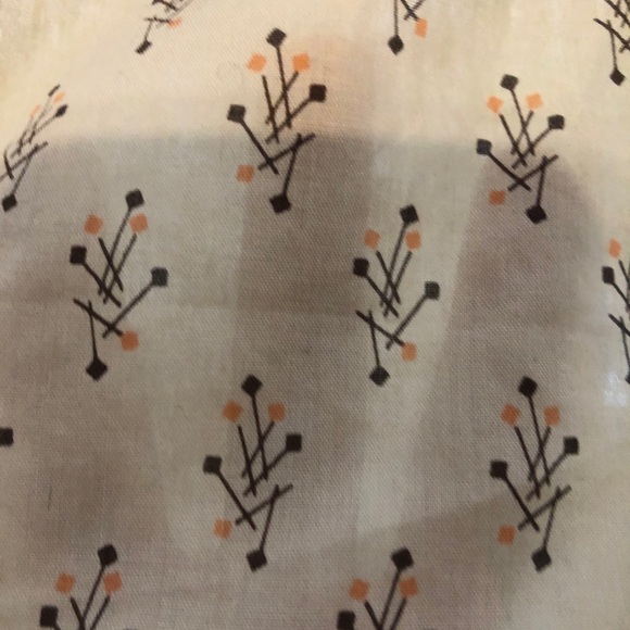 Super sweet vintage button up! - Picture 2 of 5